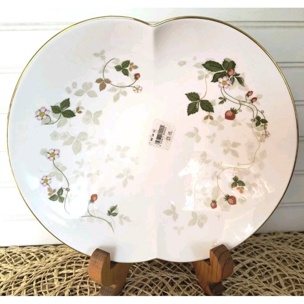 Vintage Wedgwood England "Wild Strawberry" Marriage Bowl Green, NEW Old Stock
